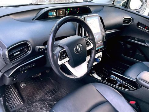 Certified 2017 Toyota Prius Prime Advanced image 16