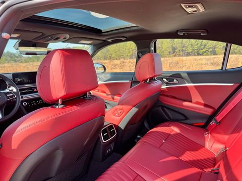 New 2026 Genesis G70 3.3T Sport Prestige image 22