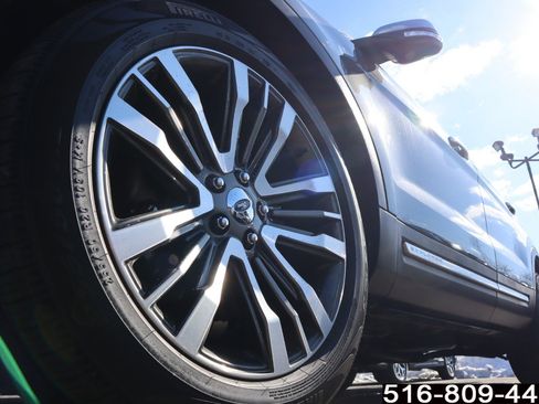 Used 2018 Ford Explorer Platinum image 8