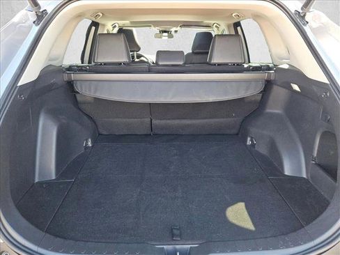 Used 2023 Toyota RAV4 XLE Premium image 5