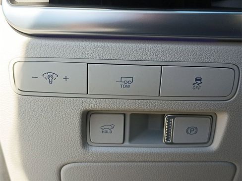 Used 2024 Hyundai Palisade Calligraphy image 27