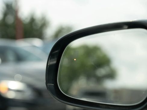 Used 2013 Jaguar XJ AWD image 21