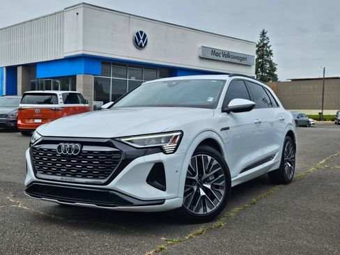 Used 2024 Audi Q8 e-tron Premium Plus w/ Premium Plus Package AWD/4WD image 1