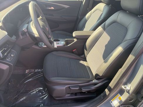 Used 2025 Buick Envista Preferred FWD image 10