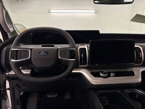 New 2026 Ford Expedition Active RWD image 8