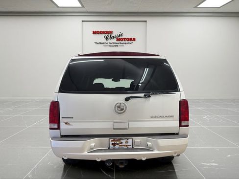 Used 2004 Cadillac Escalade AWD image 4