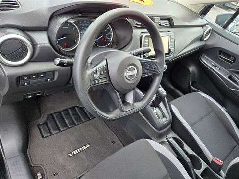 Used 2025 Nissan Versa S image 10