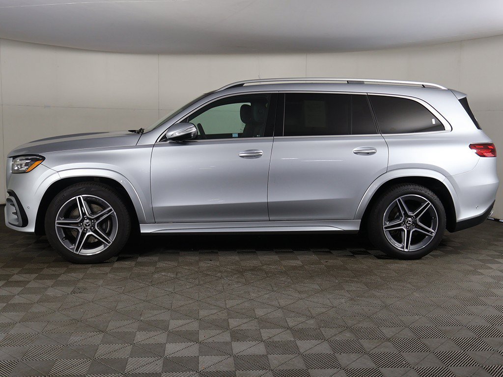 Used 2025 Mercedes-Benz GLS 450 4MATIC w/ AMG Line Exterior image 21
