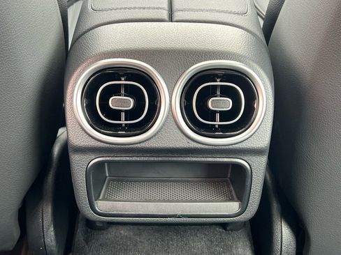 Certified 2026 Mercedes-Benz C 300 4MATIC Sedan image 28