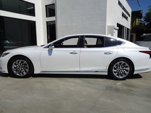 Used 2021 Lexus LS 500 RWD image 3