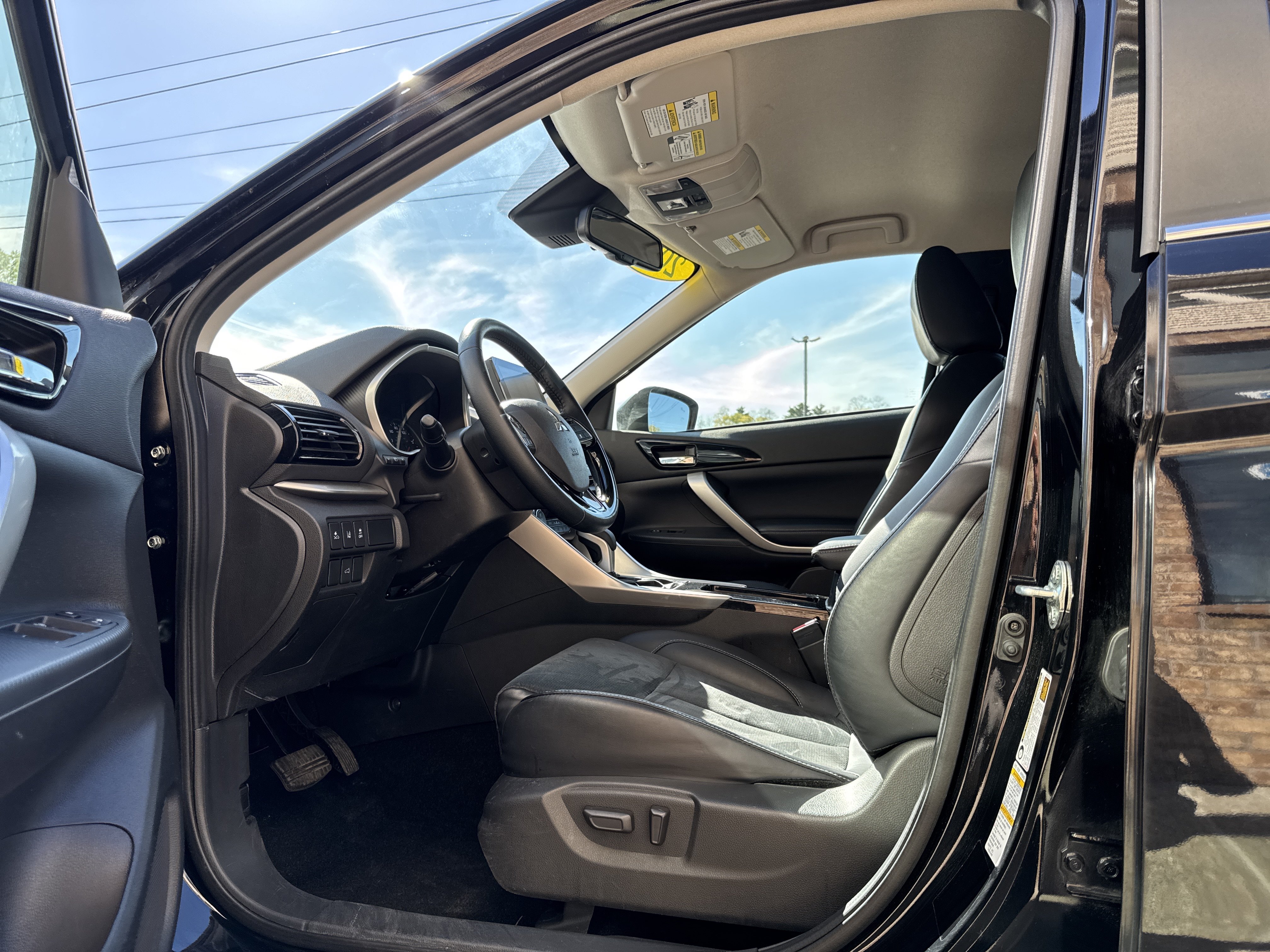 Used 2025 Mitsubishi Eclipse Cross SE AWD/4WD image 9