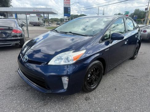 Used 2013 Toyota Prius Four FWD image 1