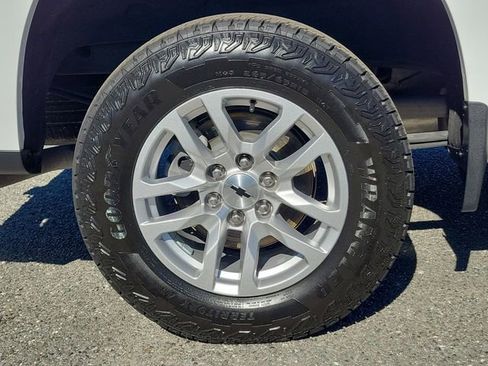 Certified 2022 Chevrolet Silverado 1500 RST image 6