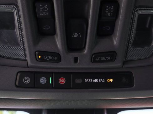 Used 2023 GMC Sierra 3500 Denali w/ Denali Black Diamond Edition image 34