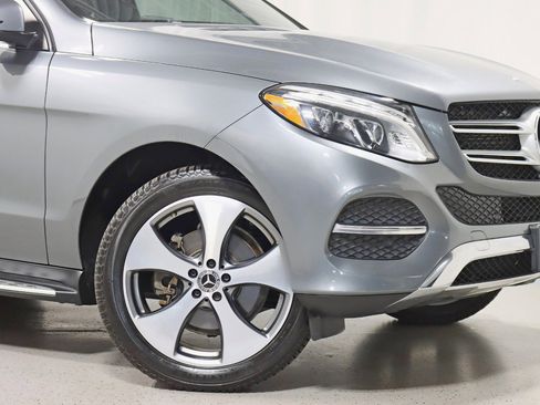 Used 2018 Mercedes-Benz GLE 350 4MATIC w/ Premium 2 Package image 5