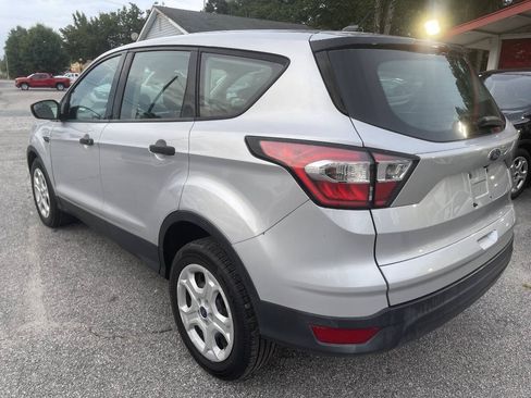 Used 2018 Ford Escape S FWD image 4