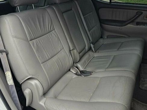 Used 2002 Toyota Sequoia Limited image 19