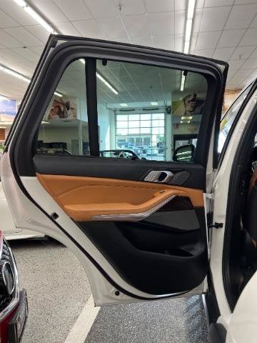 Used 2019 BMW X5 xDrive40i w/ Executive Package AWD/4WD image 36