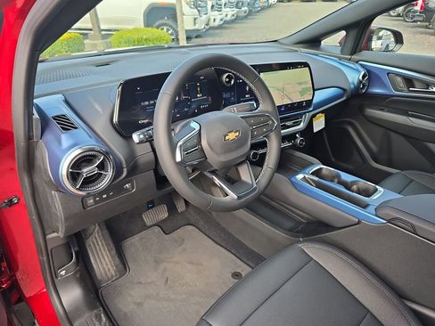 New 2026 Chevrolet Equinox EV LT image 10