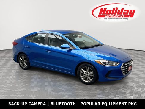 Used 2017 Hyundai Elantra SE image 1
