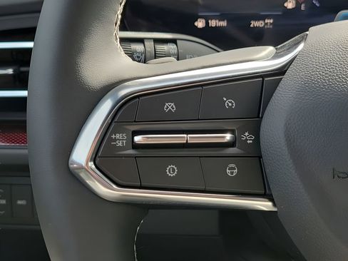 New 2026 Chevrolet Traverse Z71 w/ Enhanced Driving Package AWD/4WD image 36