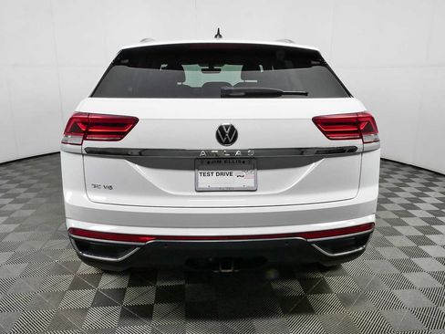 Certified 2023 Volkswagen Atlas Cross Sport SE FWD image 27
