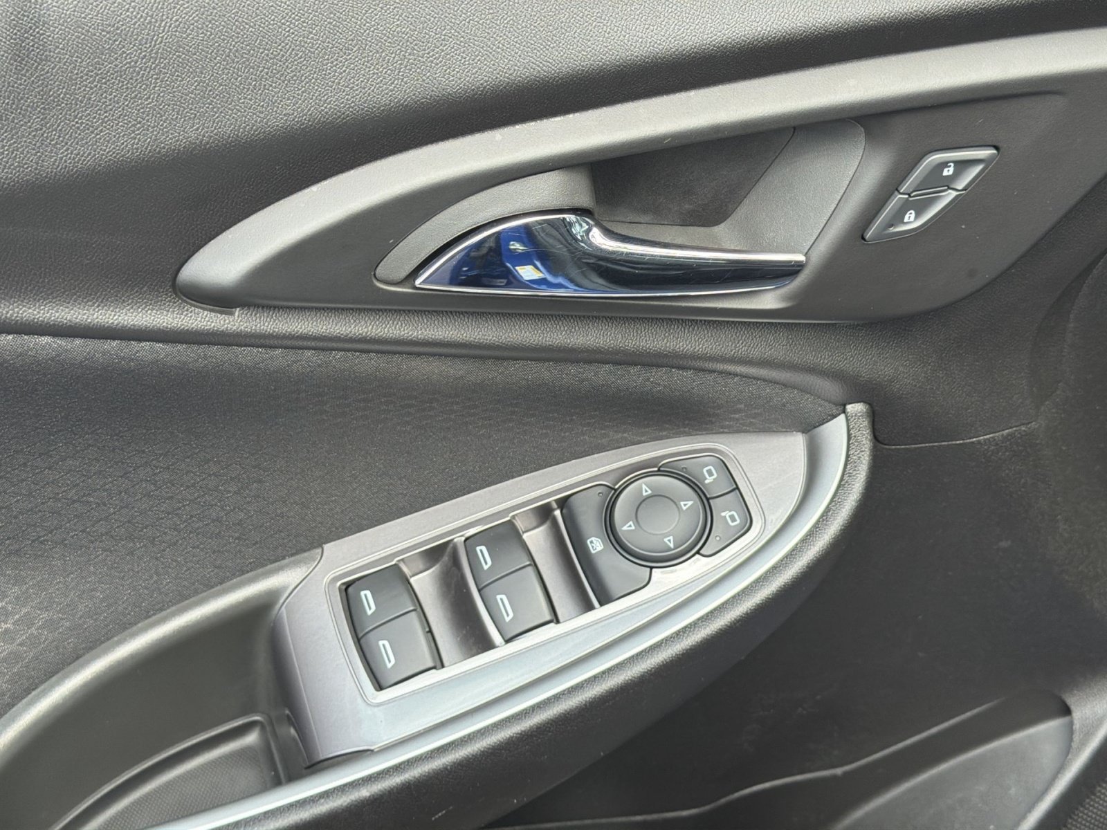 Used 2023 Chevrolet Malibu LS FWD image 15