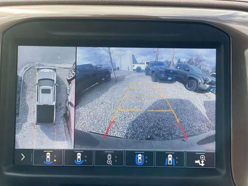 Used 2019 Chevrolet Silverado 1500 High Country w/ Technology Package AWD/4WD image 20