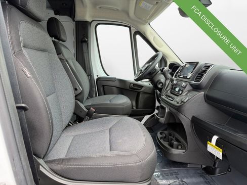 Used 2025 RAM ProMaster 2500 w/ Quick Order Package 22G SLT FWD image 15