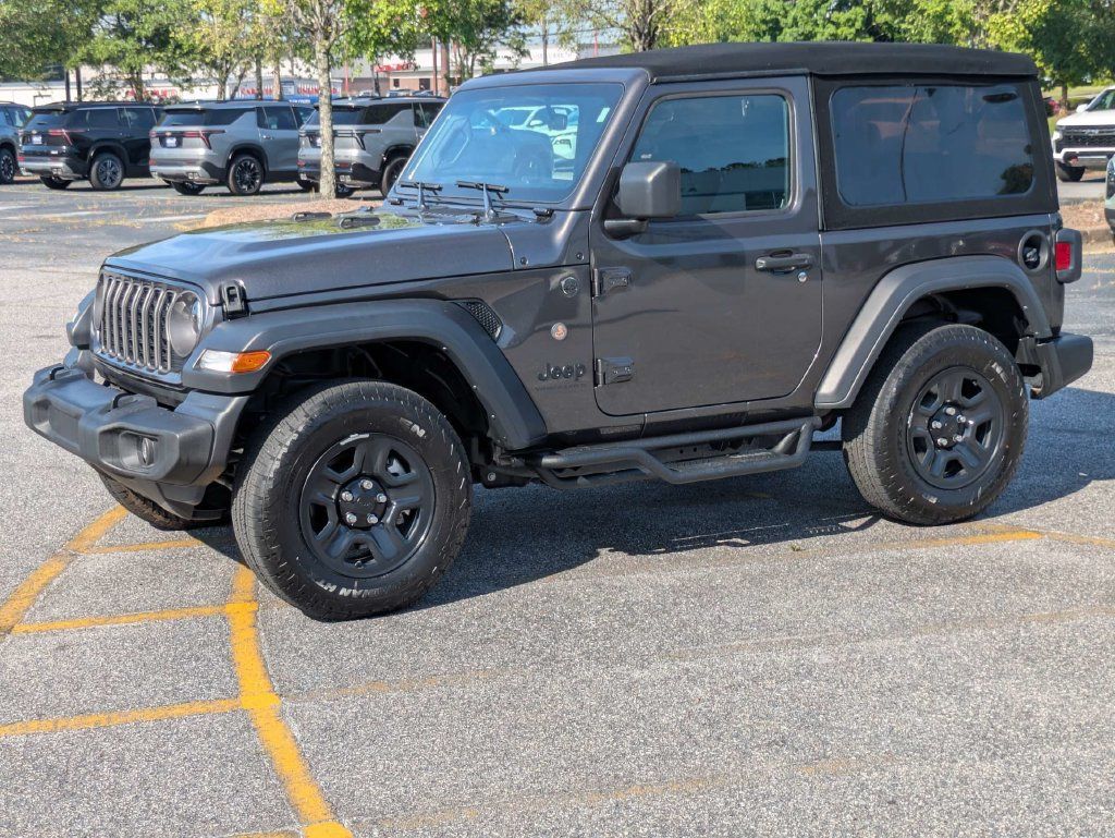 Used 2024 Jeep Wrangler Sport AWD/4WD image 8