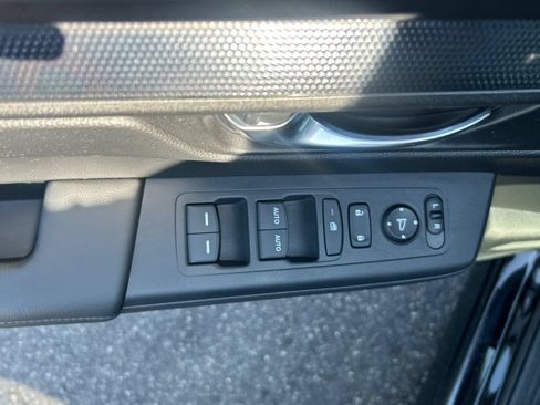 Used 2024 Honda CR-V EX image 11