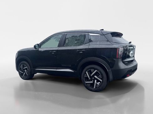 New 2026 Nissan Kicks SV image 4