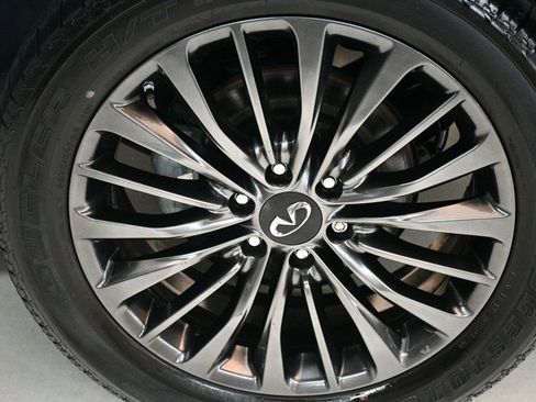 Used 2024 INFINITI QX80 Premium Select w/ Cargo Package image 18