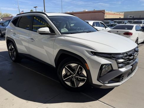 Used 2025 Hyundai Tucson SEL FWD image 6