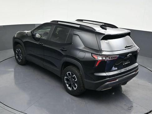 Used 2025 Chevrolet Equinox ACTIV w/ Safety and Technology Package image 17