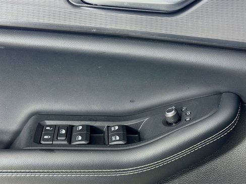 Used 2023 Jeep Grand Cherokee L Laredo image 22