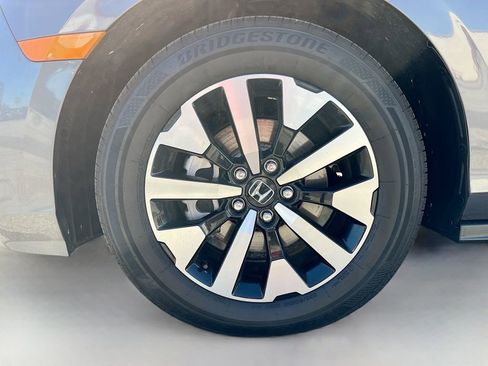 Used 2025 Honda Odyssey EX-L image 32