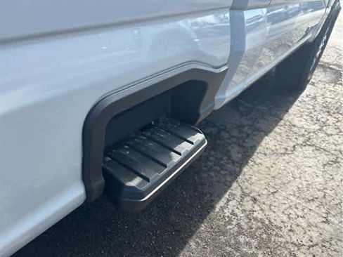 New 2025 Ford F250 XLT w/ 360-Degree Camera Package image 17