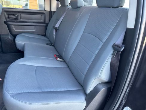 Used 2017 RAM 1500 Express w/ Black Ram 1500 Express Group RWD image 19