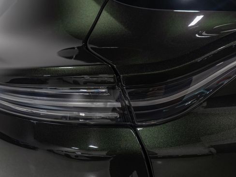 Used 2025 Aston Martin DBX 707 image 28