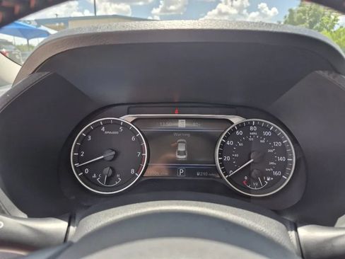 Used 2021 Nissan Sentra SR FWD image 32