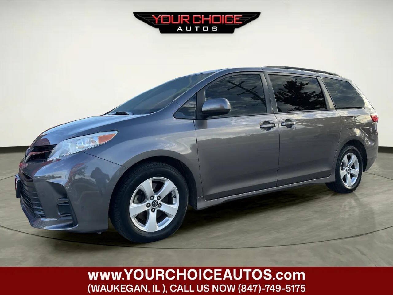 Used 2020 Toyota Sienna LE FWD image 1