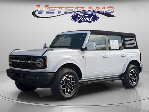 Certified 2023 Ford Bronco Outer Banks image 1