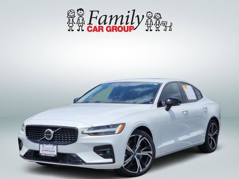 Used 2024 Volvo S60 B5 Plus AWD/4WD image 1