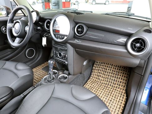Used 2013 MINI Cooper S w/ Premium Pkg image 18