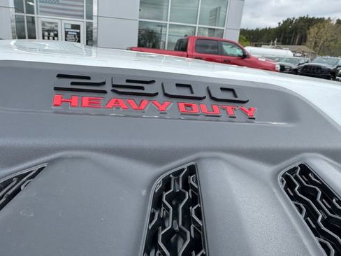 New 2026 RAM 2500 Laramie AWD/4WD image 43