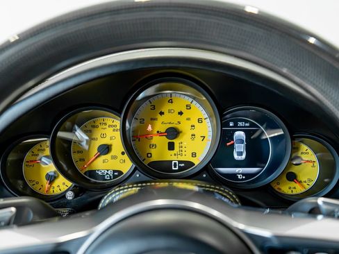 Certified 2017 Porsche 911 Turbo S AWD/4WD image 20