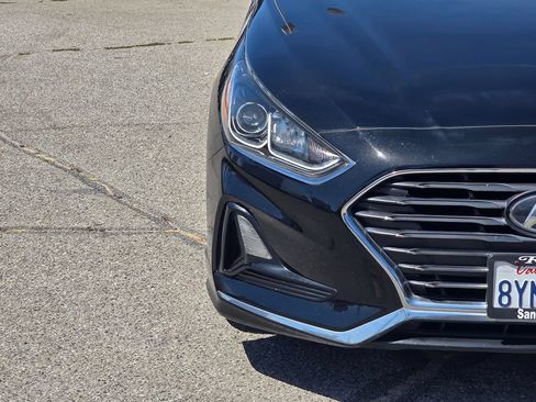 Used 2018 Hyundai Sonata SE FWD image 3