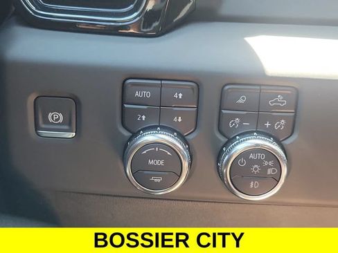 Certified 2024 GMC Sierra 1500 AT4 w/ AT4 Premium Package AWD/4WD image 35