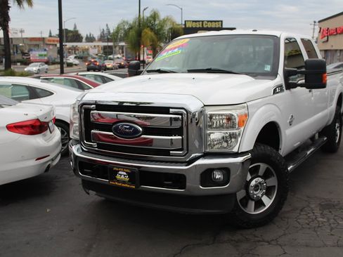 Used 2014 Ford F250 Lariat w/ Lariat Interior Package image 42